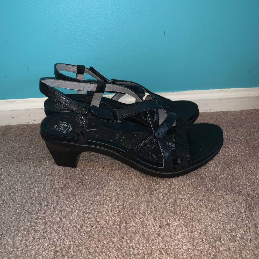 abeo gloriana neutral sandals